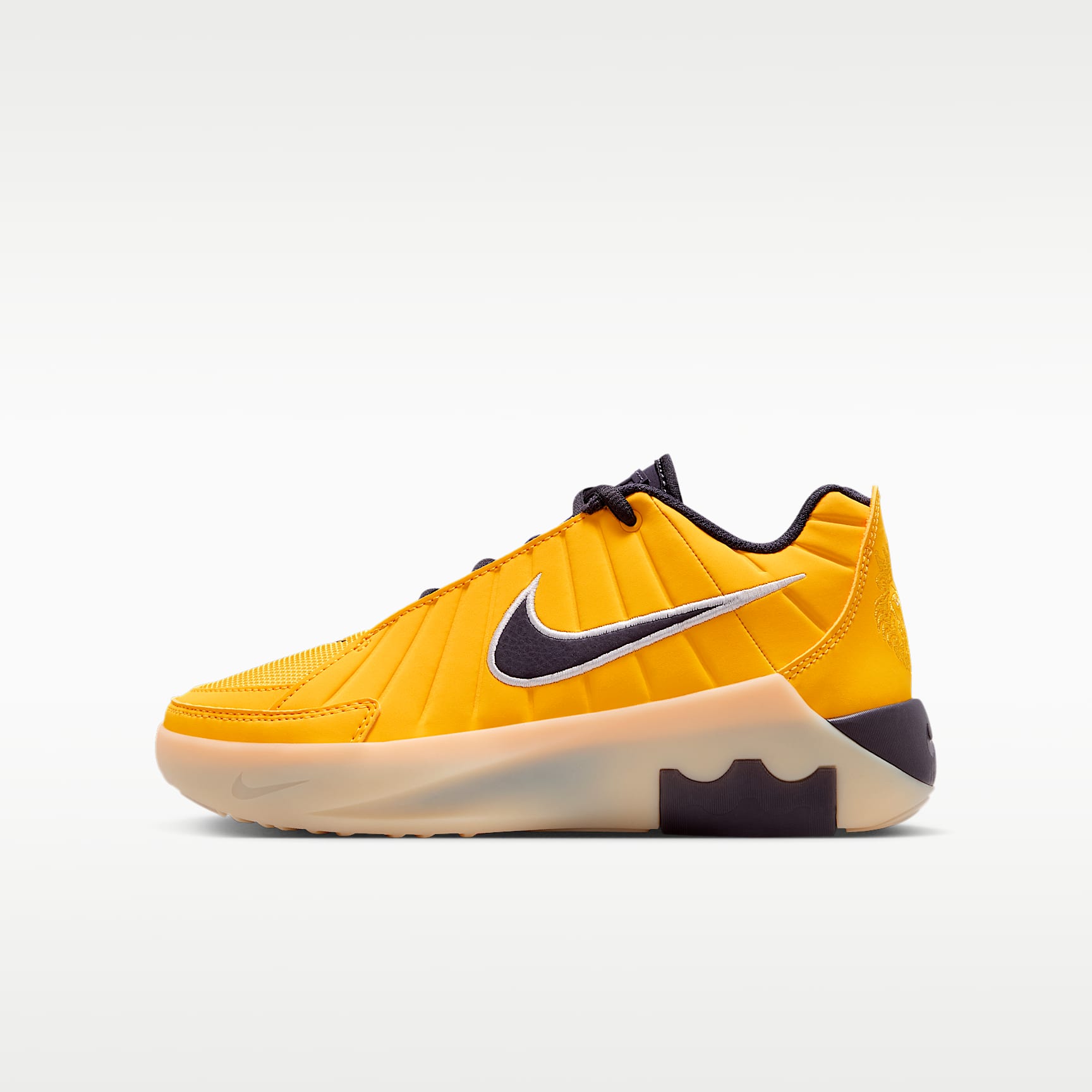 LeBron Witness 9 Older Kids' Basketball Shoes. Nike ID